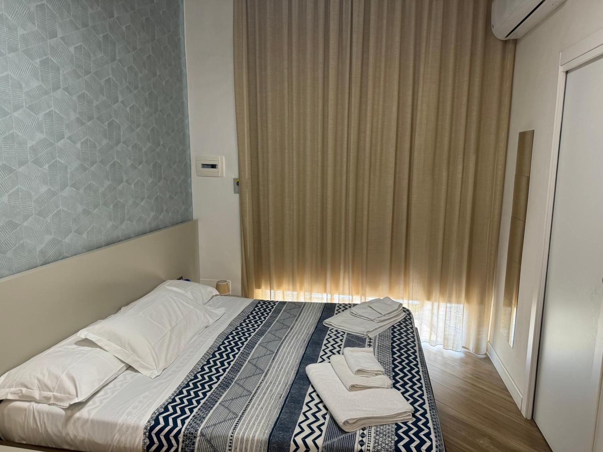 נאפולי Rooms Garibaldi מראה חיצוני תמונה