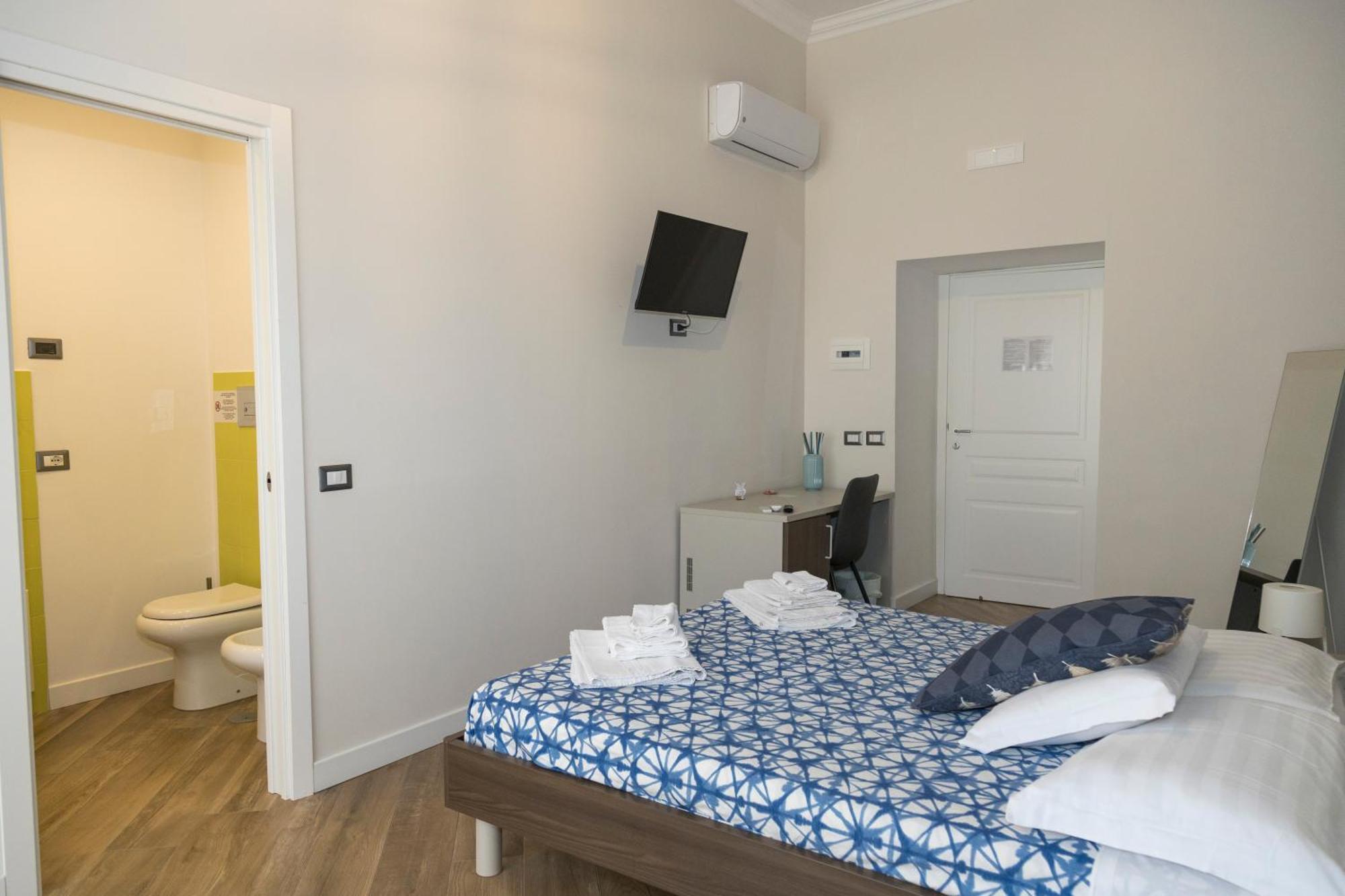 נאפולי Rooms Garibaldi מראה חיצוני תמונה