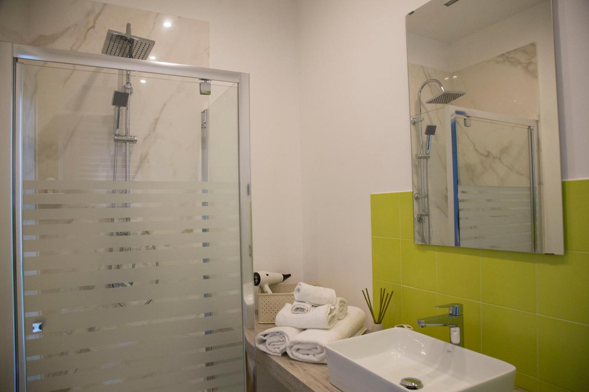 נאפולי Rooms Garibaldi מראה חיצוני תמונה