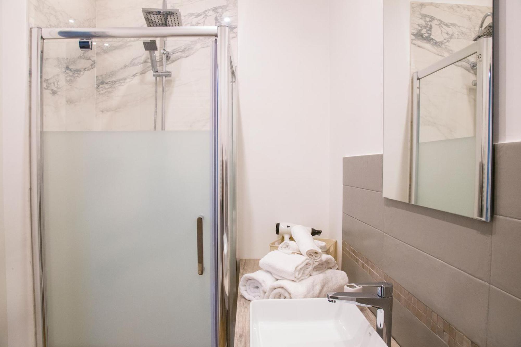 נאפולי Rooms Garibaldi מראה חיצוני תמונה
