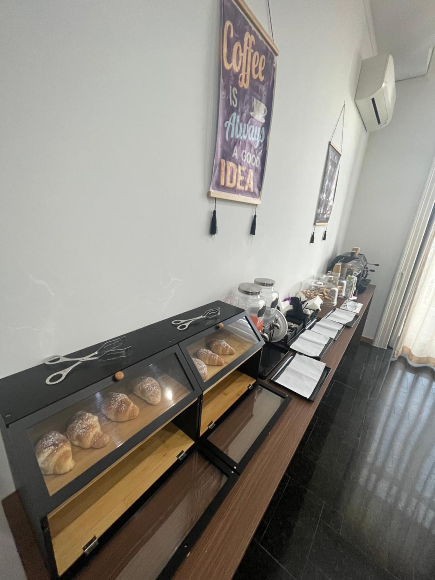 נאפולי Rooms Garibaldi מראה חיצוני תמונה