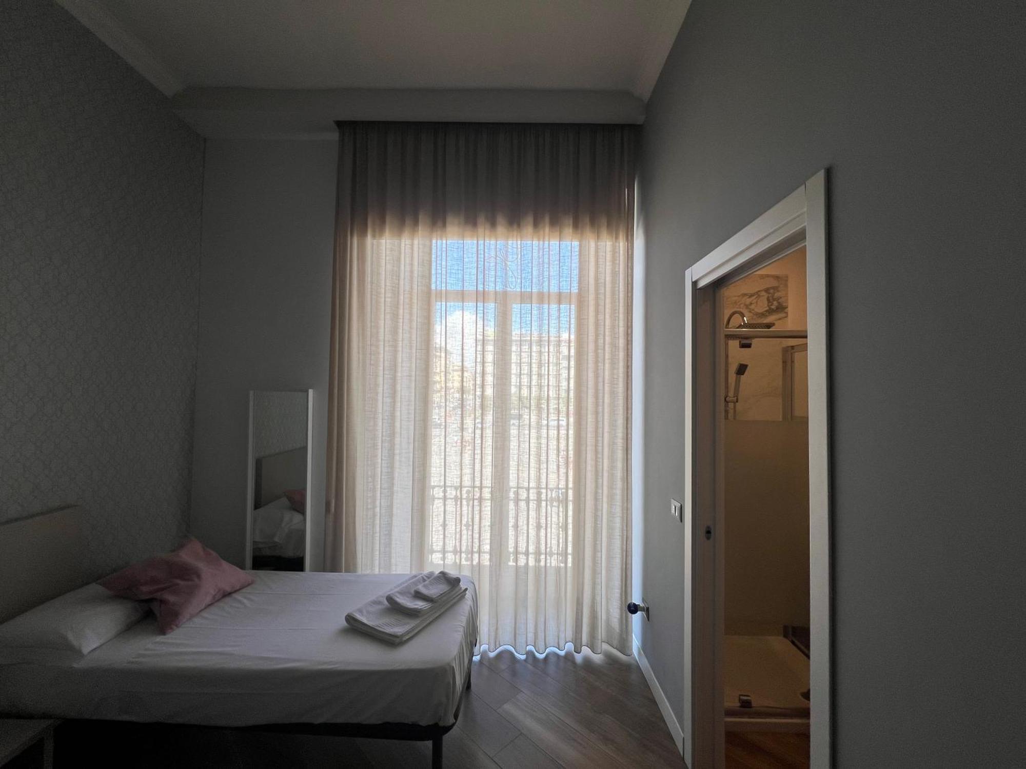 נאפולי Rooms Garibaldi מראה חיצוני תמונה